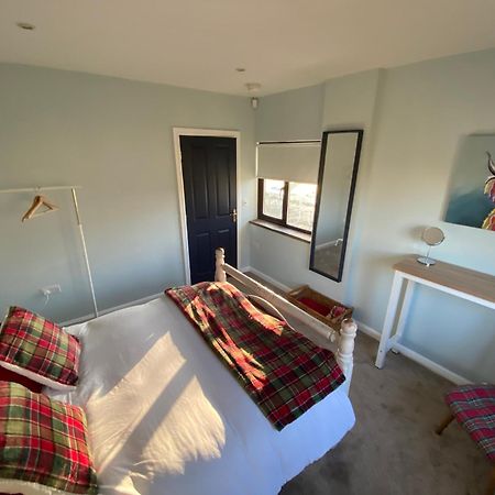 Cosy Stable Conversion Between Sheffield & Leeds Понтифракт Екстериор снимка